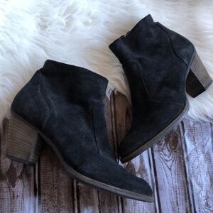 Paul Green black suede stacked heel booties boots 7.5
